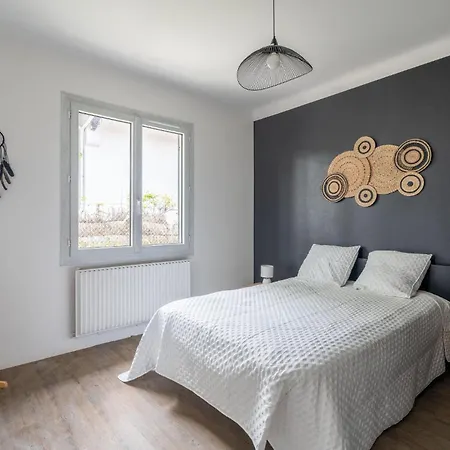 Feriehus 3 Bedroom Pet Friendly In Mimizan