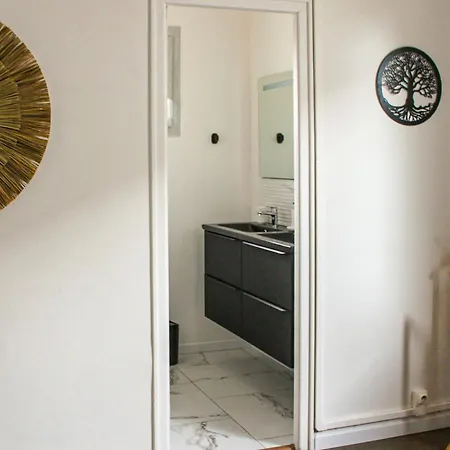 3 Bedroom Pet Friendly In
